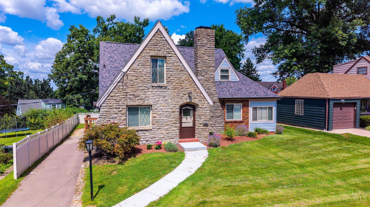 2nd image of 2936 North Bend Rd, Green Twp, OH 45239 | MLS# 1891055