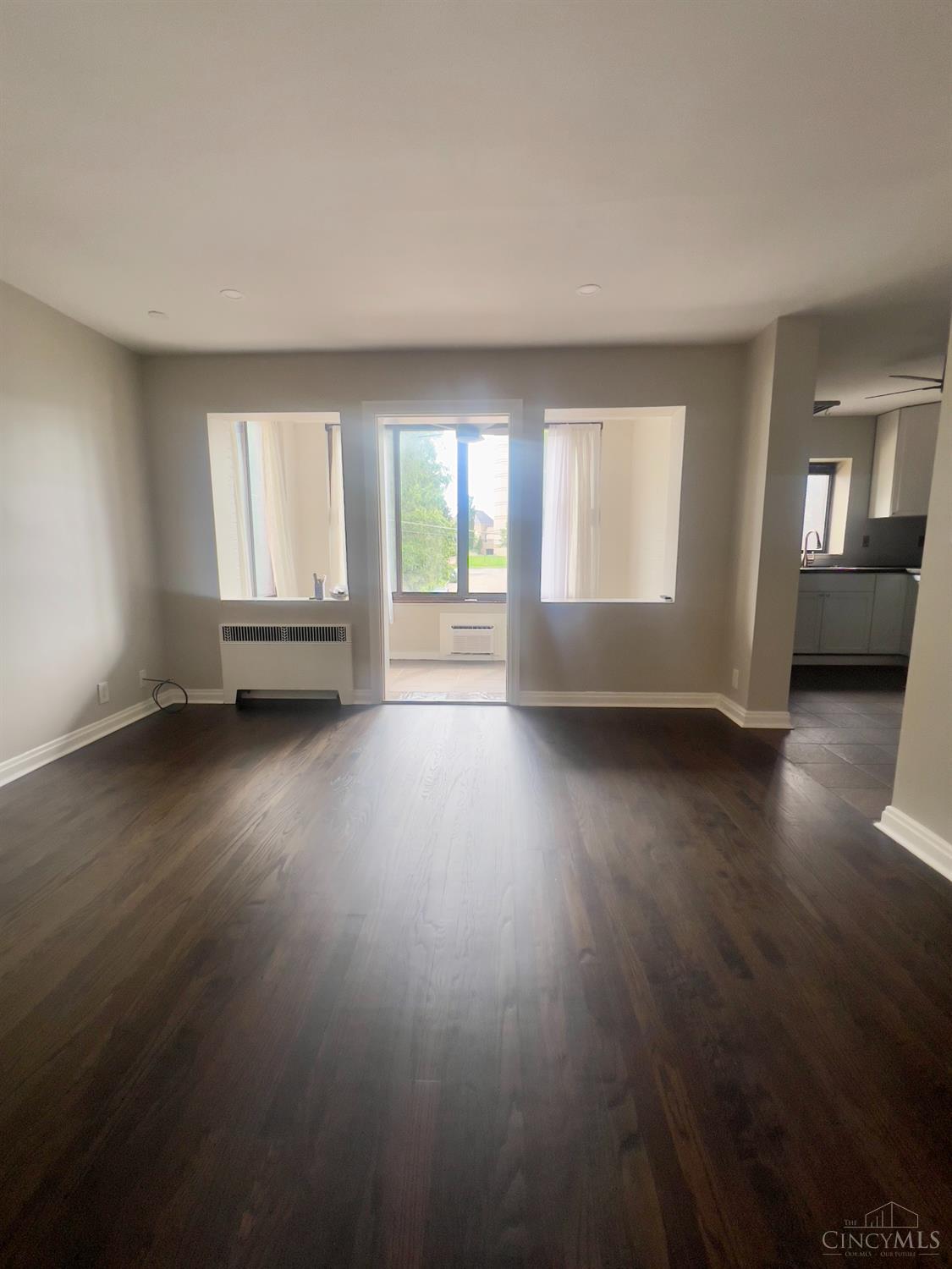 5th image of 2210 Victory Pkwy, Cincinnati, OH 45206