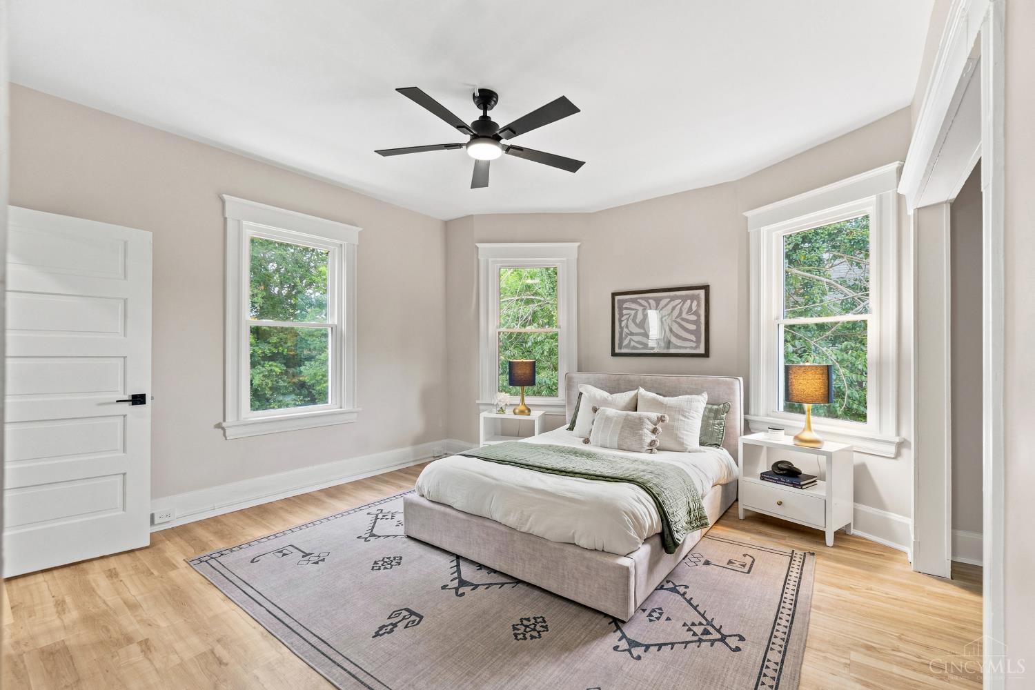 1860 Kinney Avenue, Cincinnati, OH, 45207 — photo 16