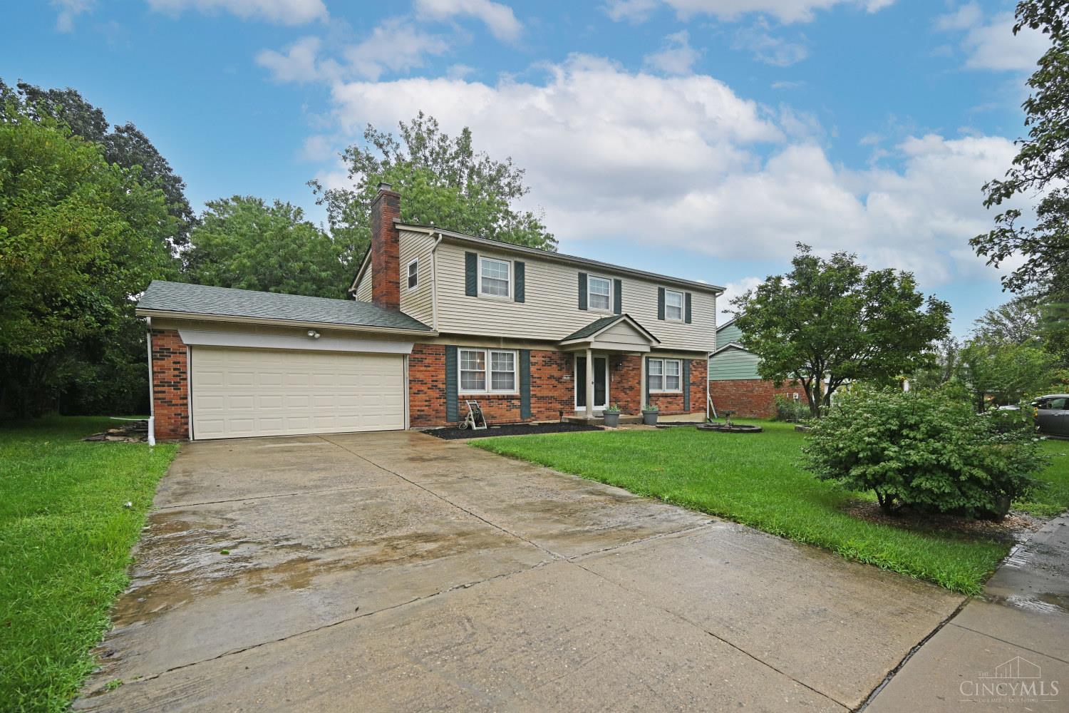 3rd image of 12012 Cantrell Dr, Springdale, OH 45246 | MLS# 1891109