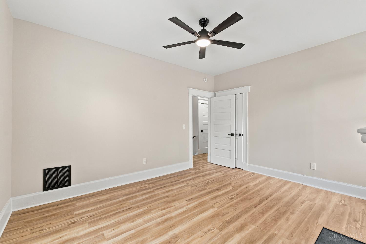 1860 Kinney Avenue, Cincinnati, OH, 45207 — photo 23