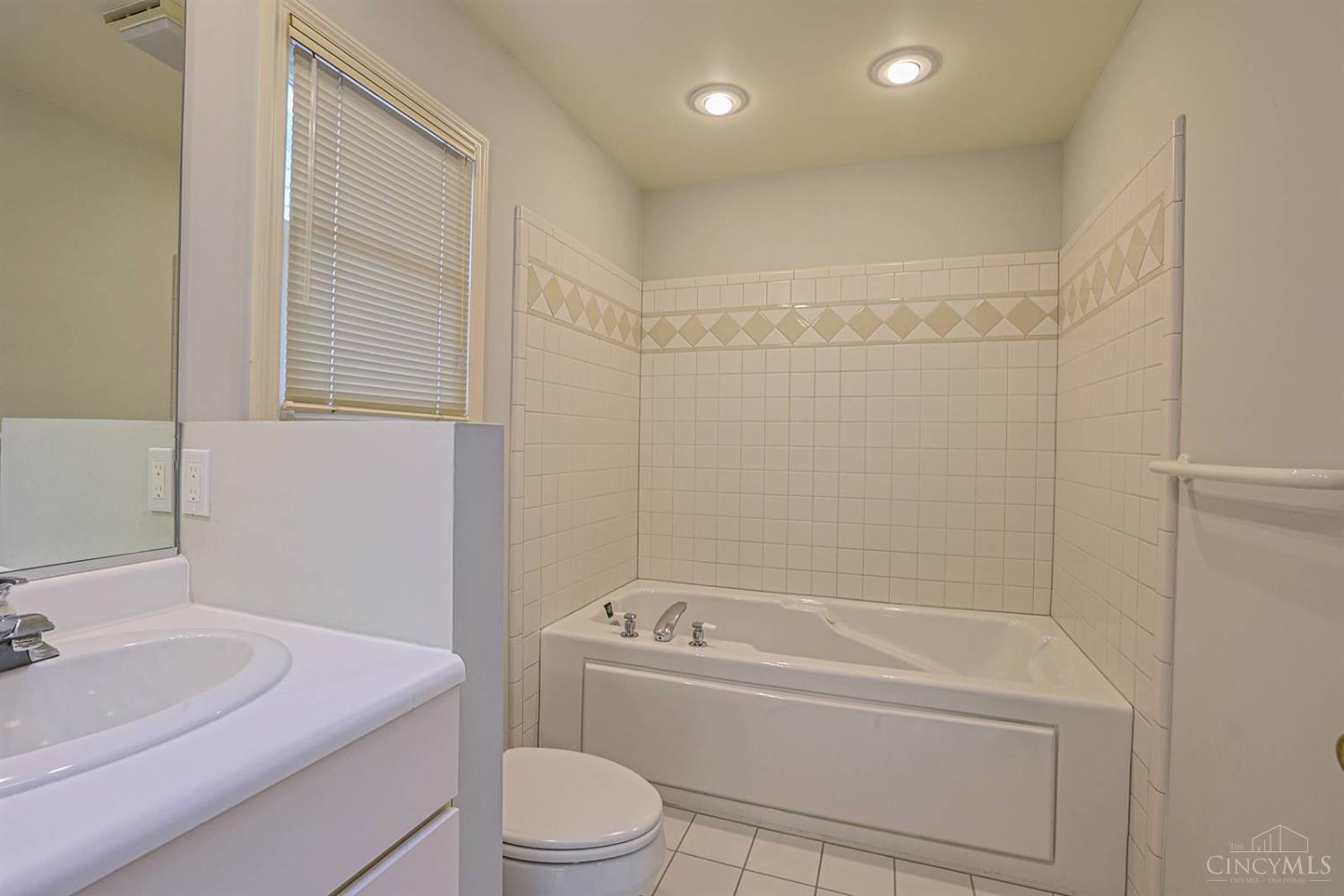 520 Missouri Avenue, Cincinnati, OH, 45226 — photo 12