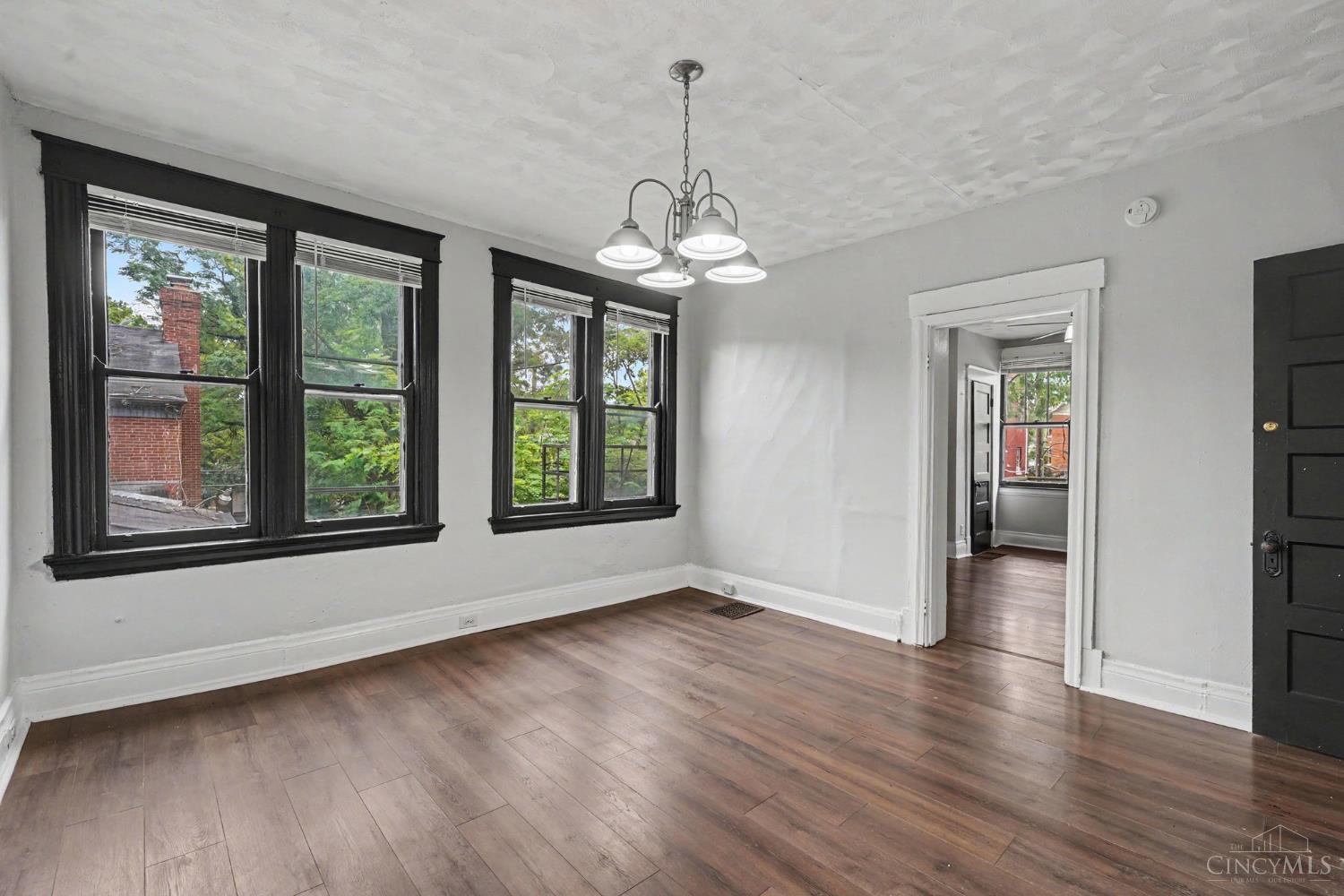 172 Kinsey Avenue, Cincinnati, OH, 45219 — photo 19