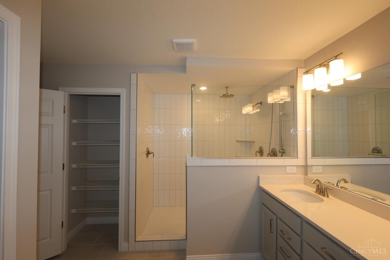 5775 Irwin Drive #141, Green Twp, OH, 45248 — photo 13