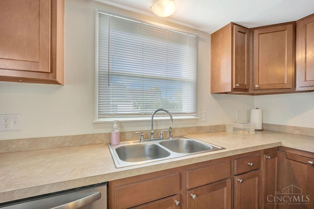 4th image of 941 Tiffin Ave, Hamilton, OH 45015 | MLS# 1891005
