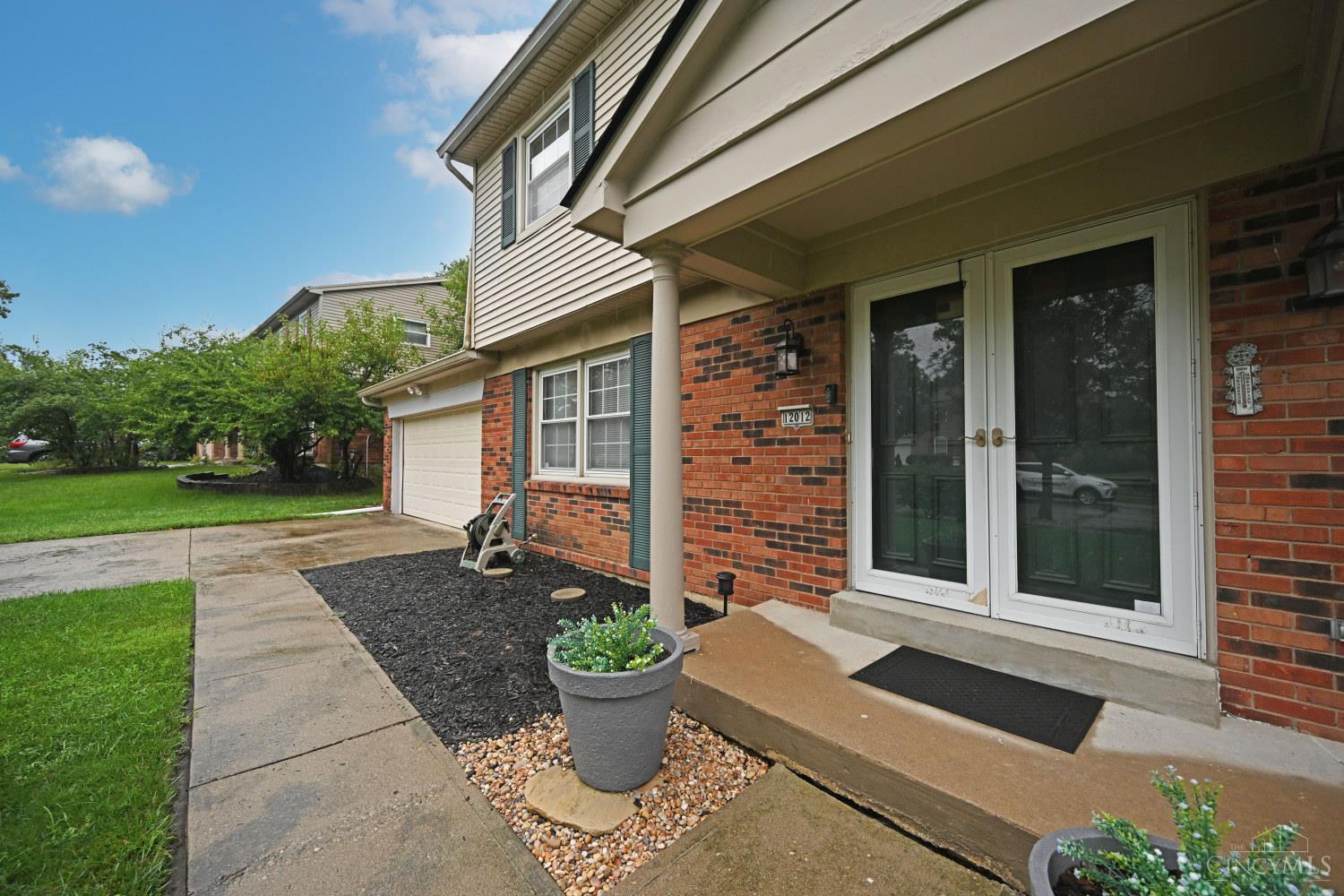 4th image of 12012 Cantrell Dr, Springdale, OH 45246 | MLS# 1891109