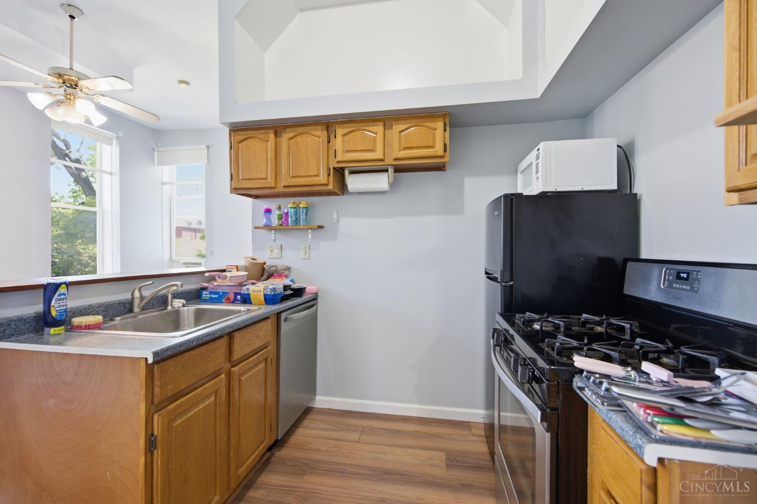 215 Warner Street, Cincinnati, OH, 45219 — photo 21