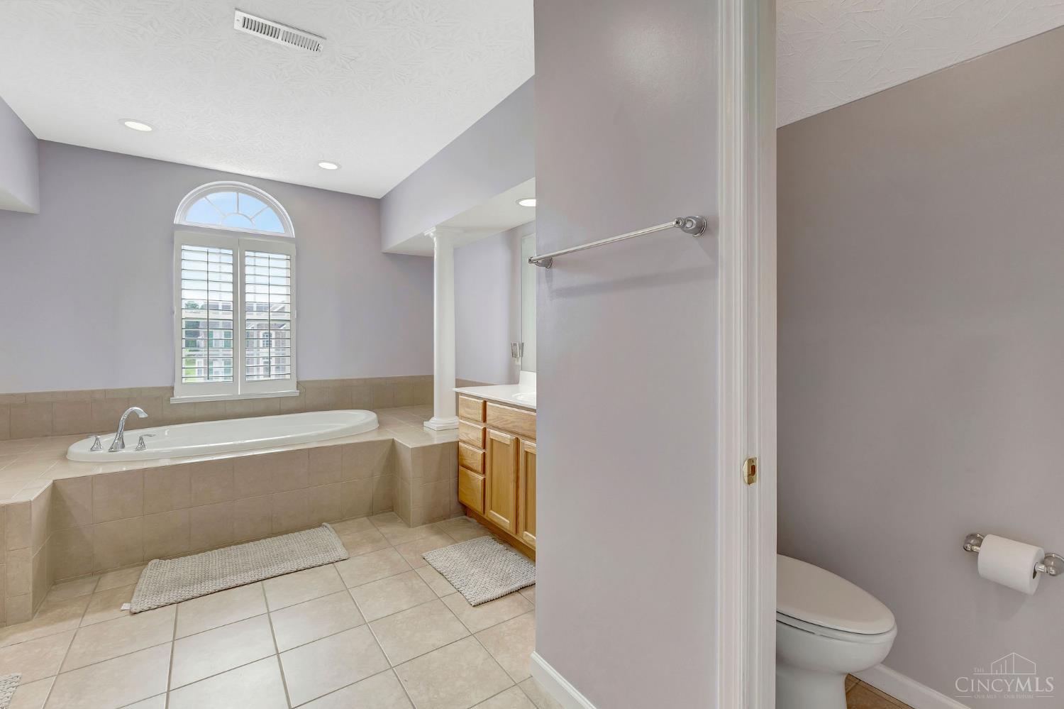 5170 Poets Way, Liberty Twp, OH, 45011 — photo 56
