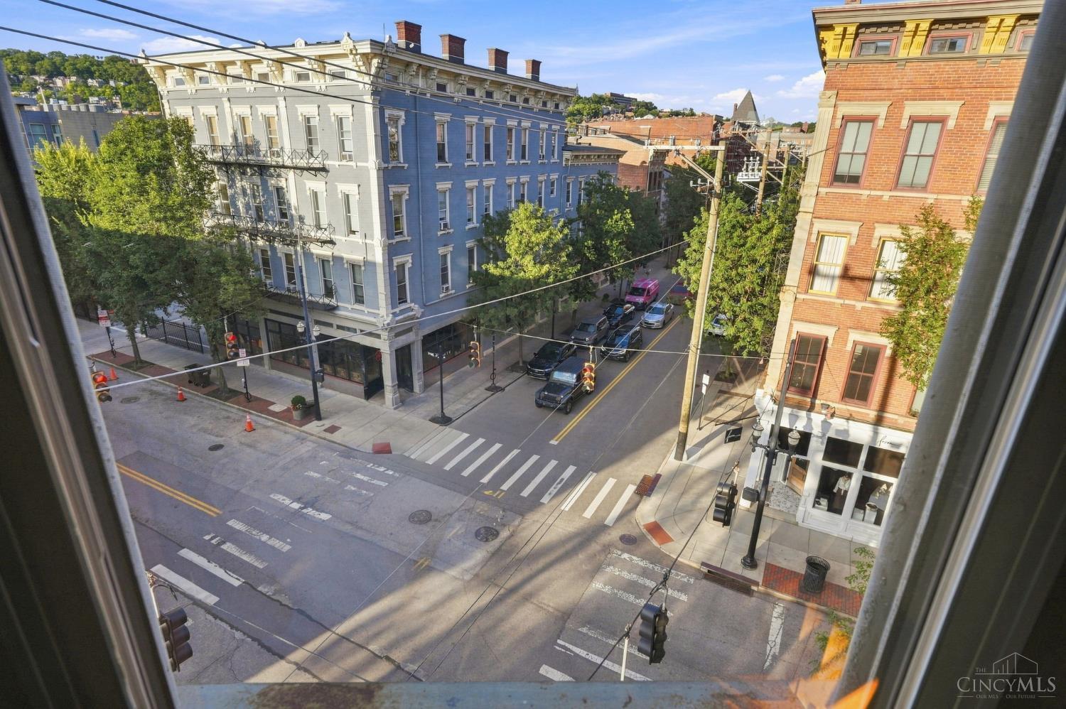 29th image of 1237 Vine #5, Cincinnati, OH 45202 | MLS# 1891076
