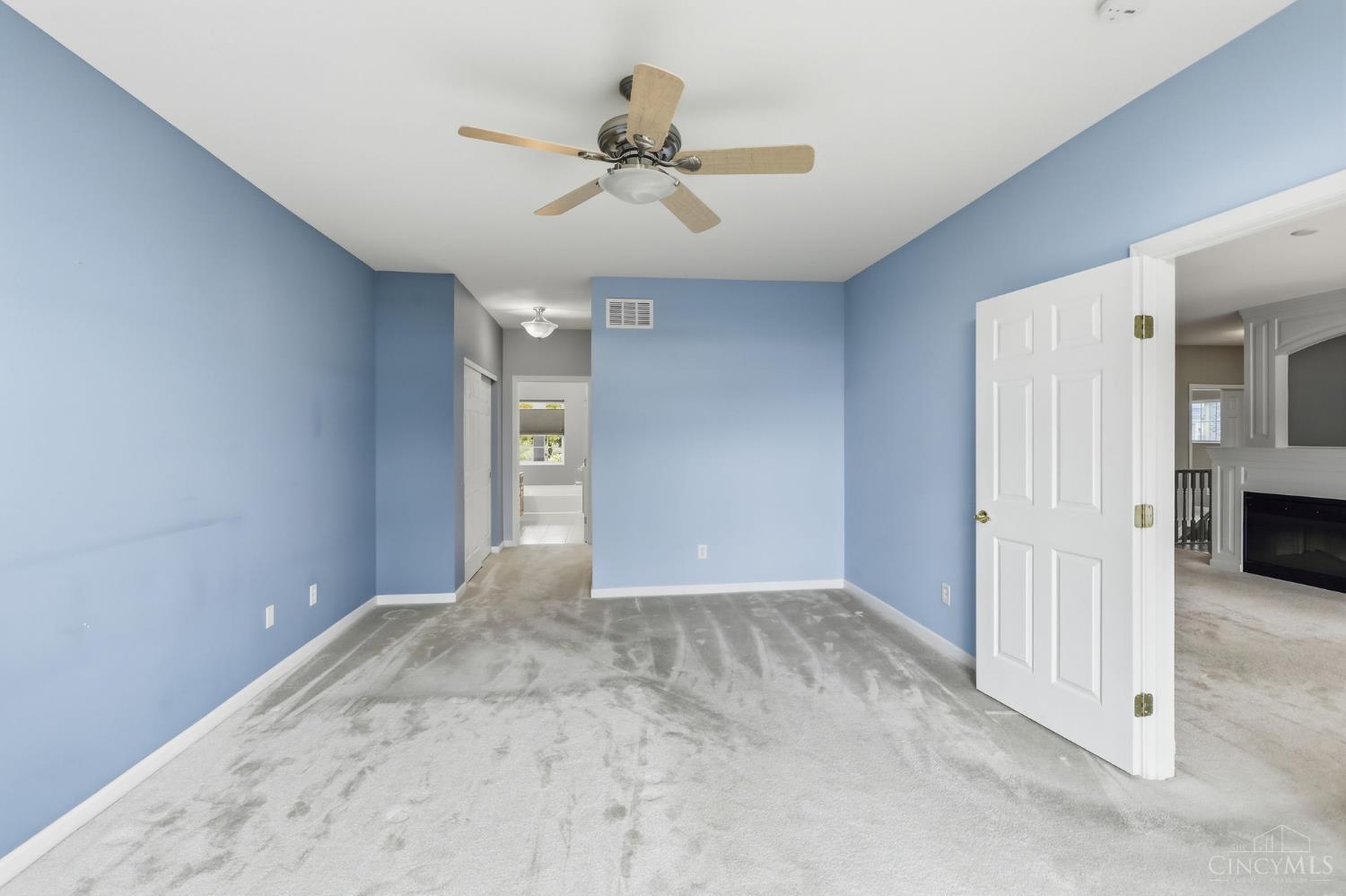 7886 Bridge Point Drive, Green Twp, OH, 45248 — photo 25