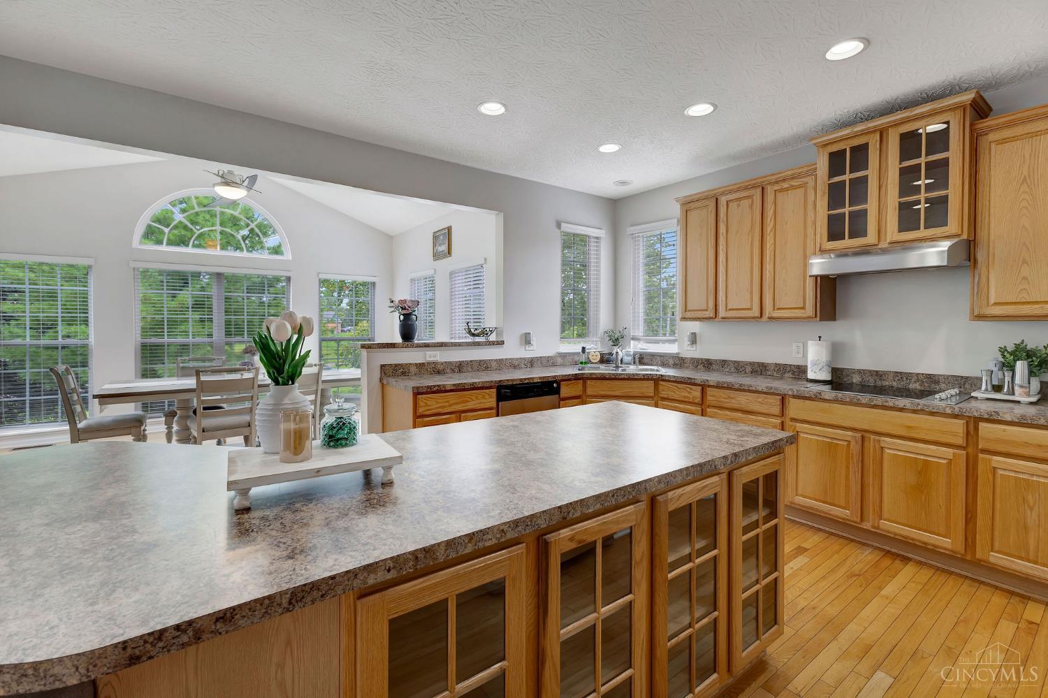 5170 Poets Way, Liberty Twp, OH, 45011 — photo 18