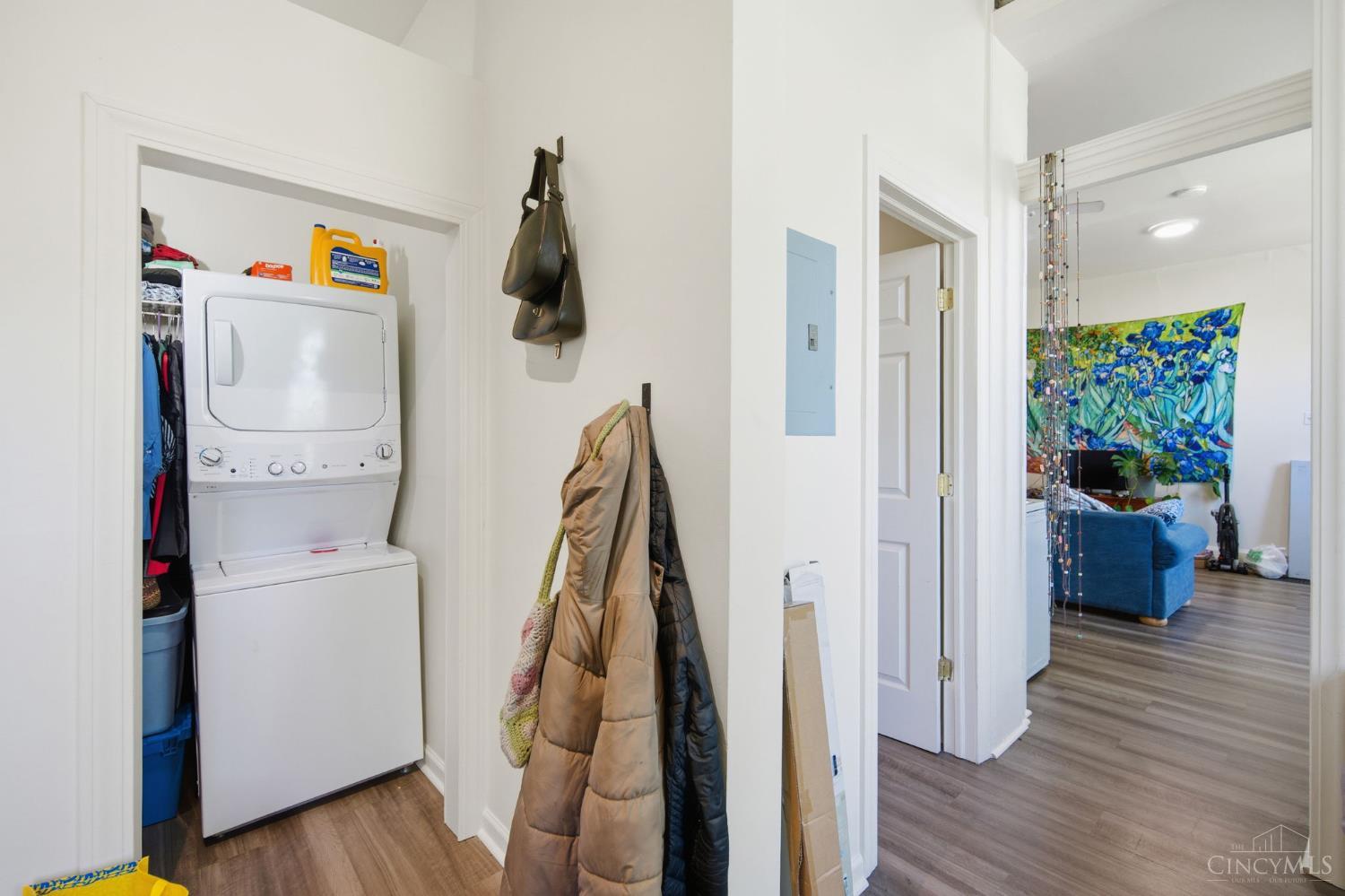 215 Warner Street, Cincinnati, OH, 45219 — photo 51