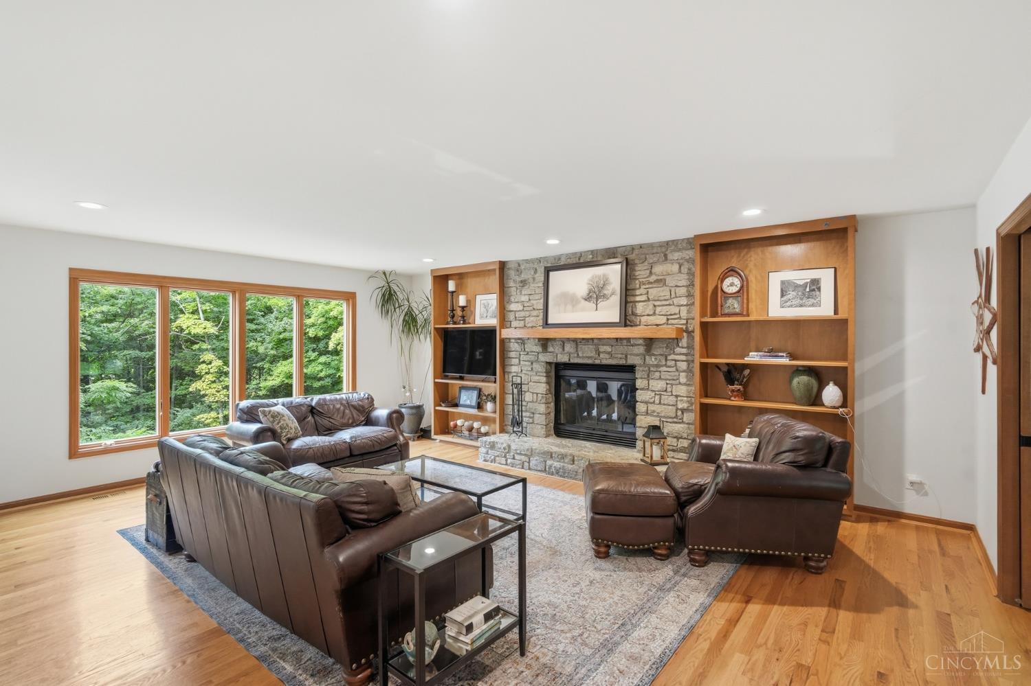 7784 Glen Eden Lane