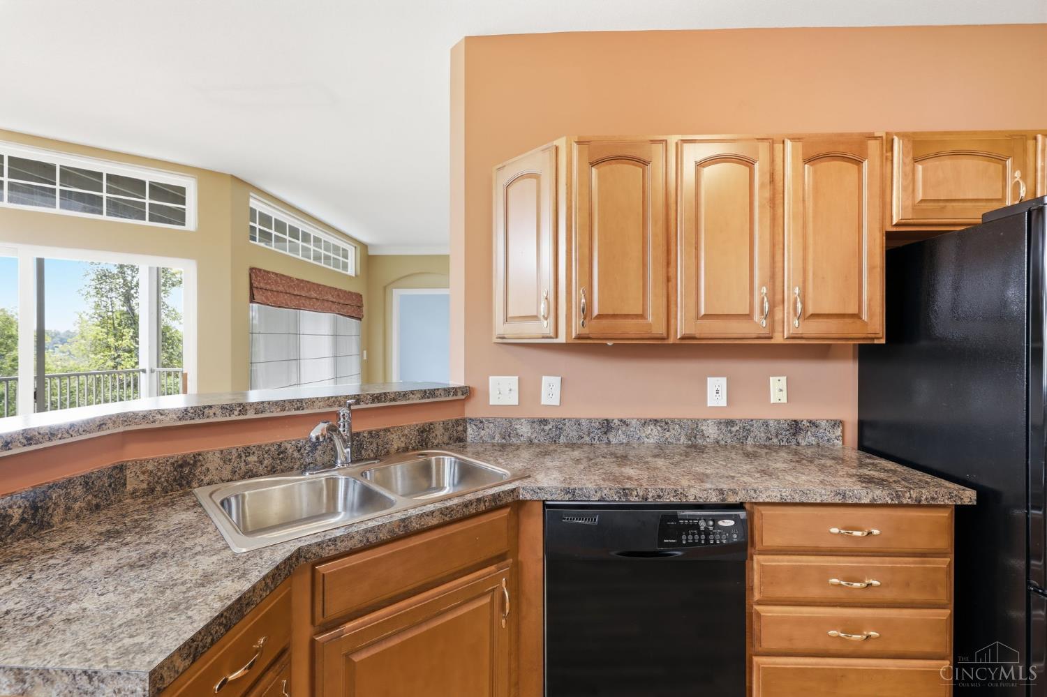 7886 Bridge Point Drive, Green Twp, OH, 45248 — photo 20