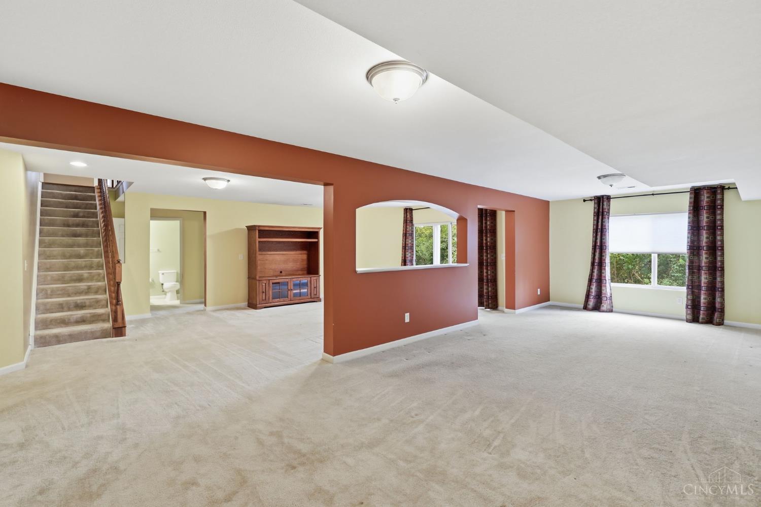 7886 Bridge Point Drive, Green Twp, OH, 45248 — photo 32