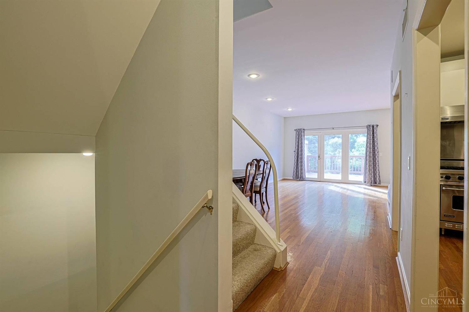 4th image of 520 Missouri Ave, Cincinnati, OH 45226 | MLS# 1891138