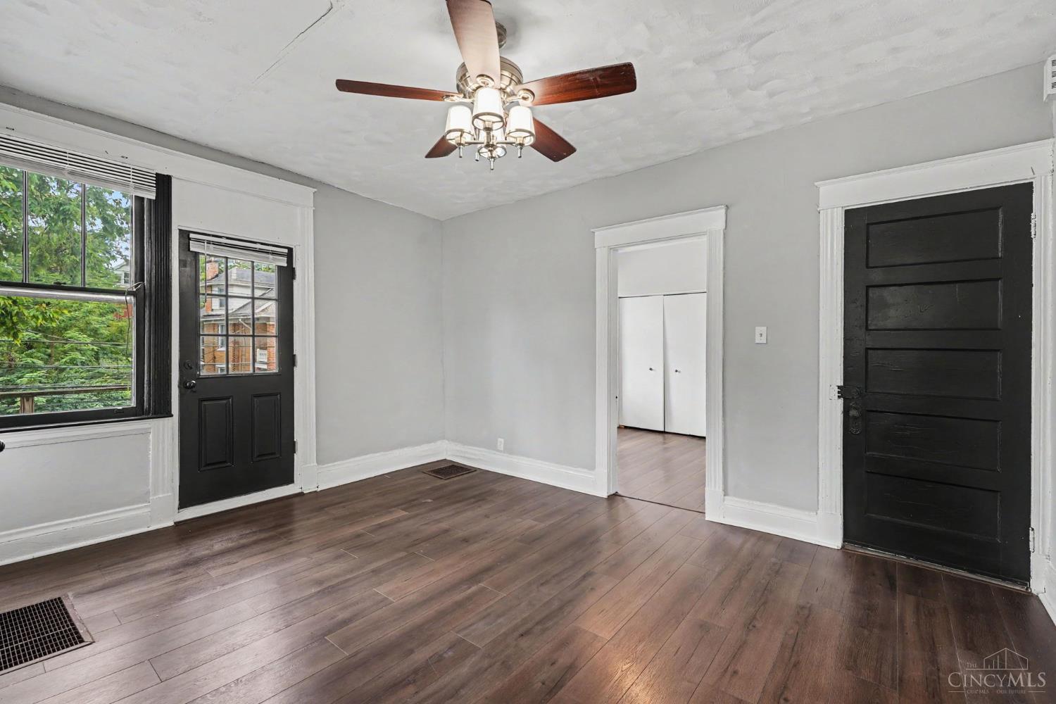 172 Kinsey Avenue, Cincinnati, OH, 45219 — photo 10