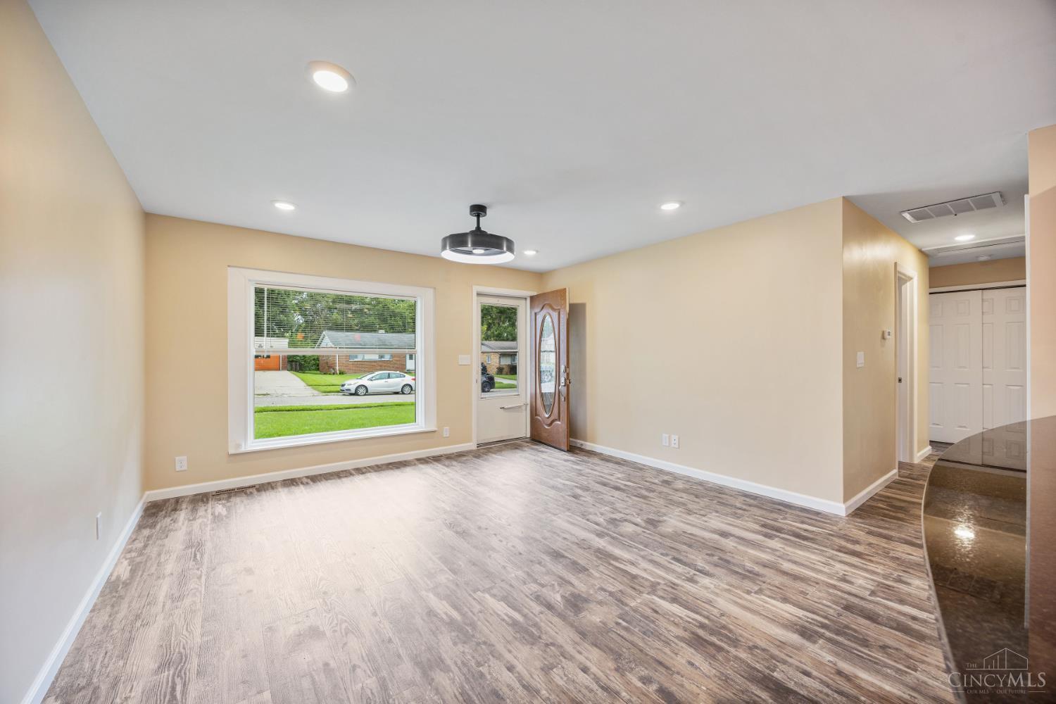 1081 Prairie Avenue, Lincoln Heights, OH, 45215 — photo 3