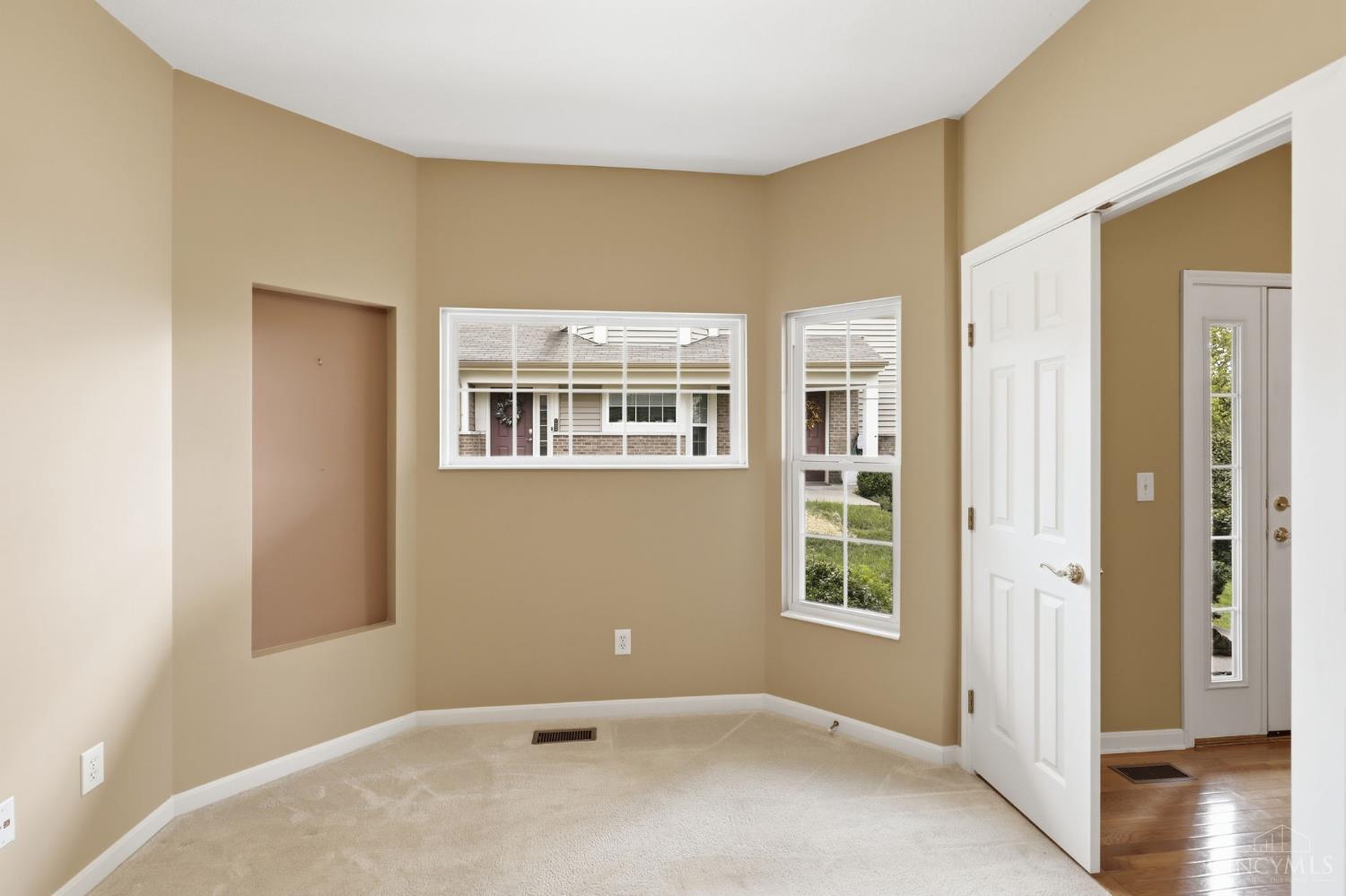 7886 Bridge Point Drive, Green Twp, OH, 45248 — photo 11