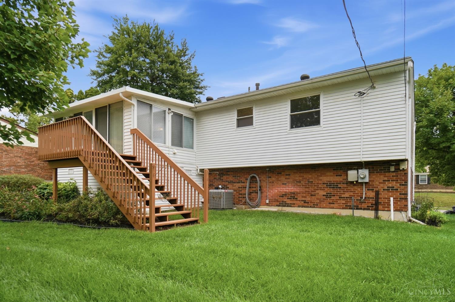 890 Summerfield Lane, Springdale, OH, 45240 — photo 25