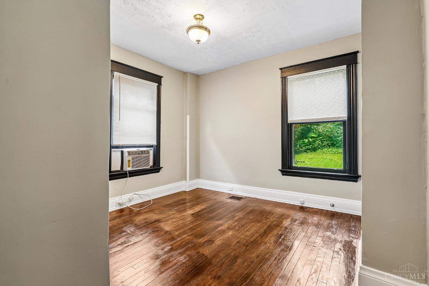 172 Kinsey Avenue, Cincinnati, OH, 45219 — photo 50