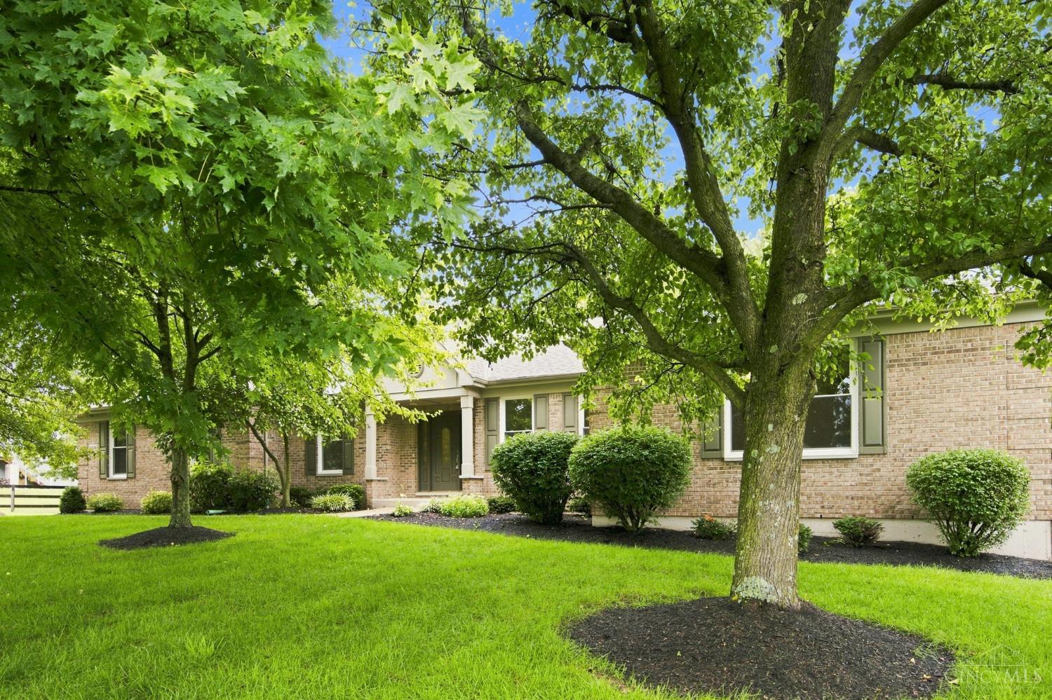 2nd image of 2338 Point View Ct, Turtle Creek Twp, OH 45036 | MLS# 1891277