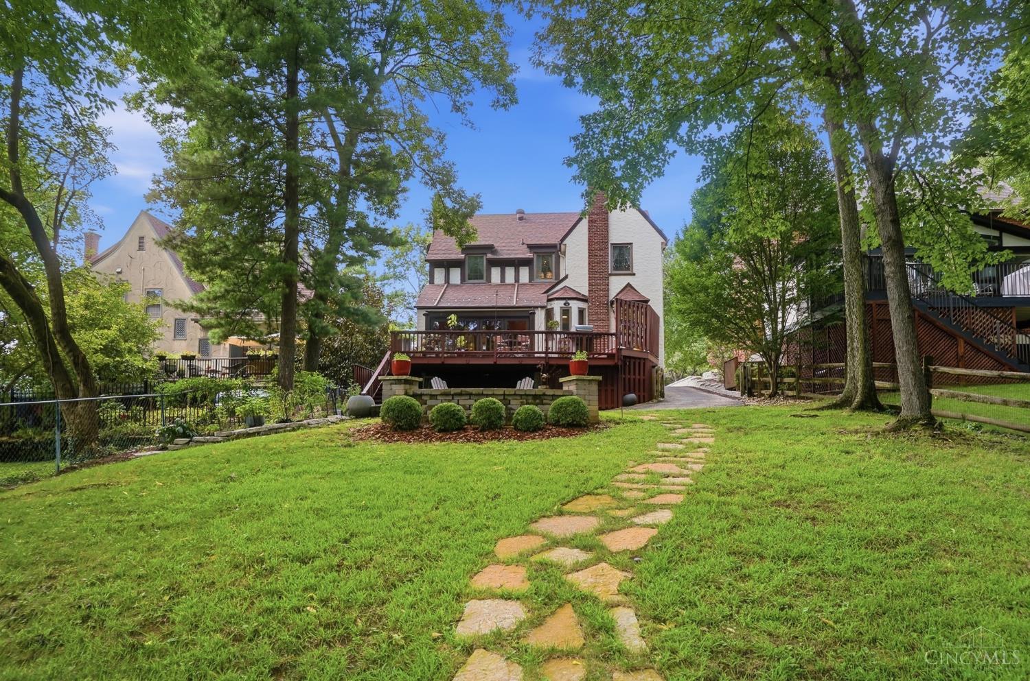 1114 Salisbury Drive