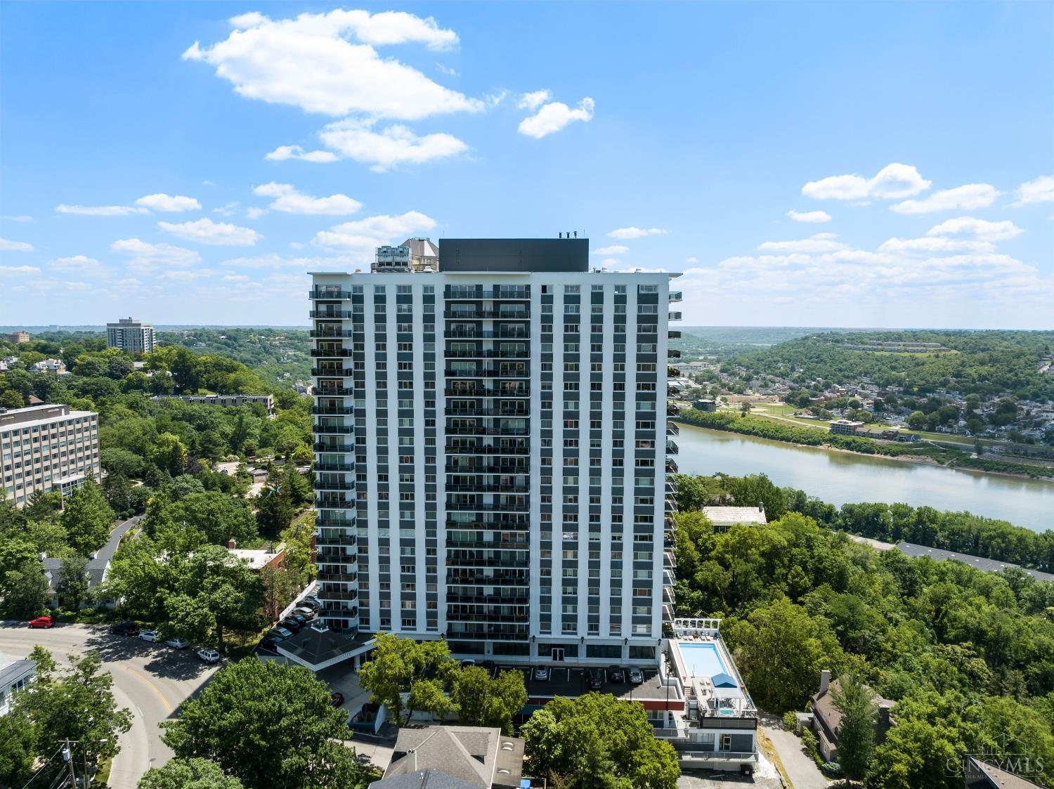 2200 Victory Parkway Unit: 1607