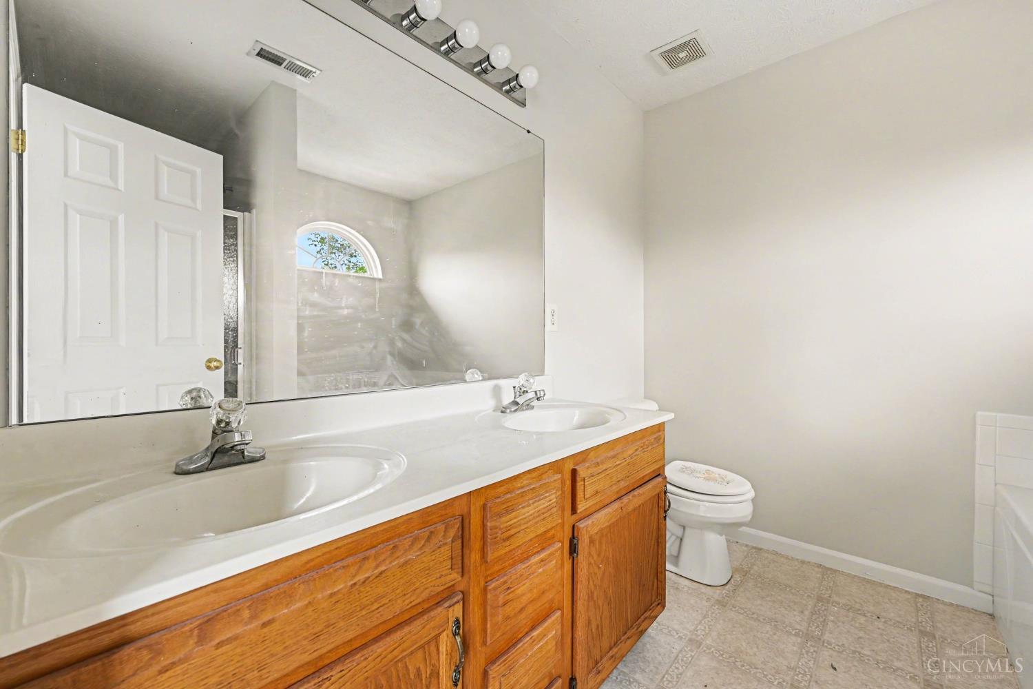 1000 Lofton Drive, Englewood, OH, 45315 — photo 23