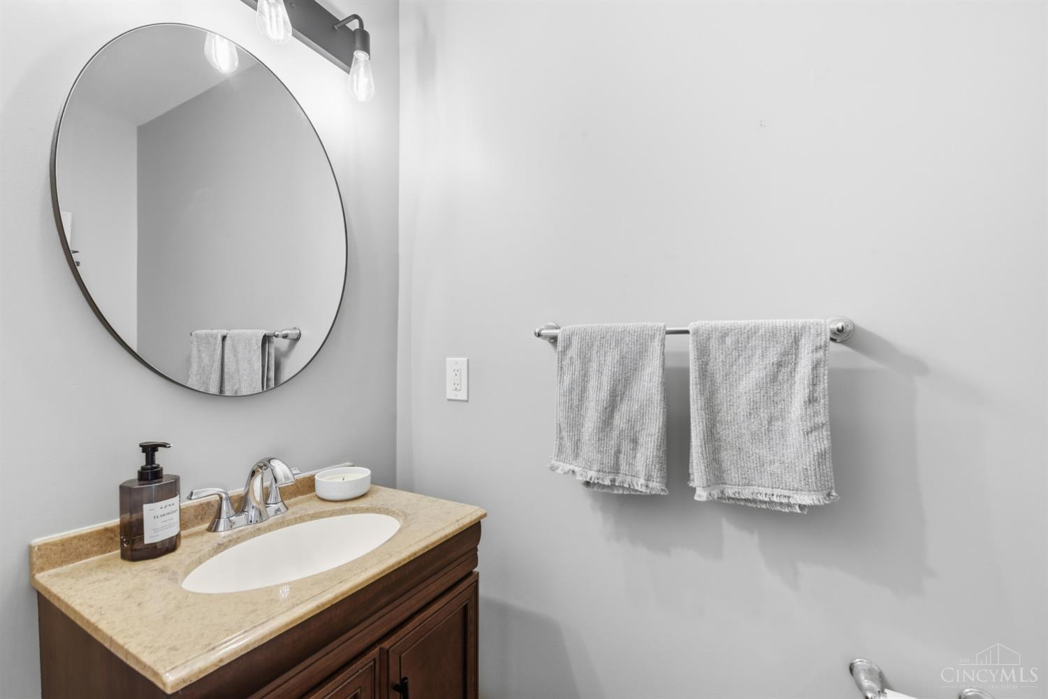 5322 Reserve Circle, Cincinnati, OH, 45230 — photo 18