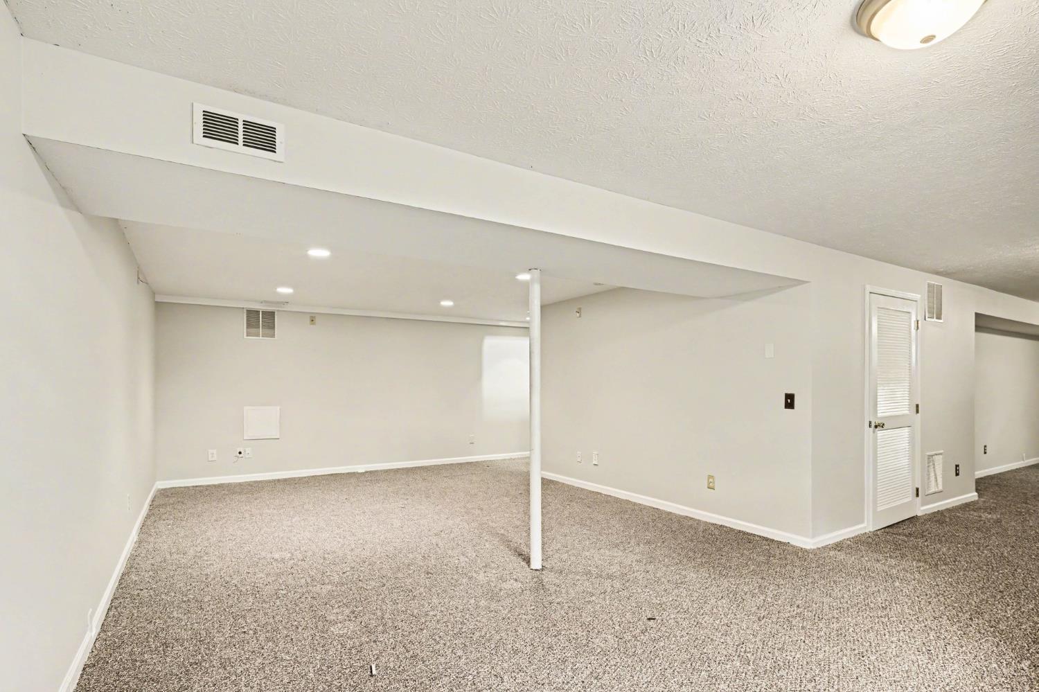 1000 Lofton Drive, Englewood, OH, 45315 — photo 33