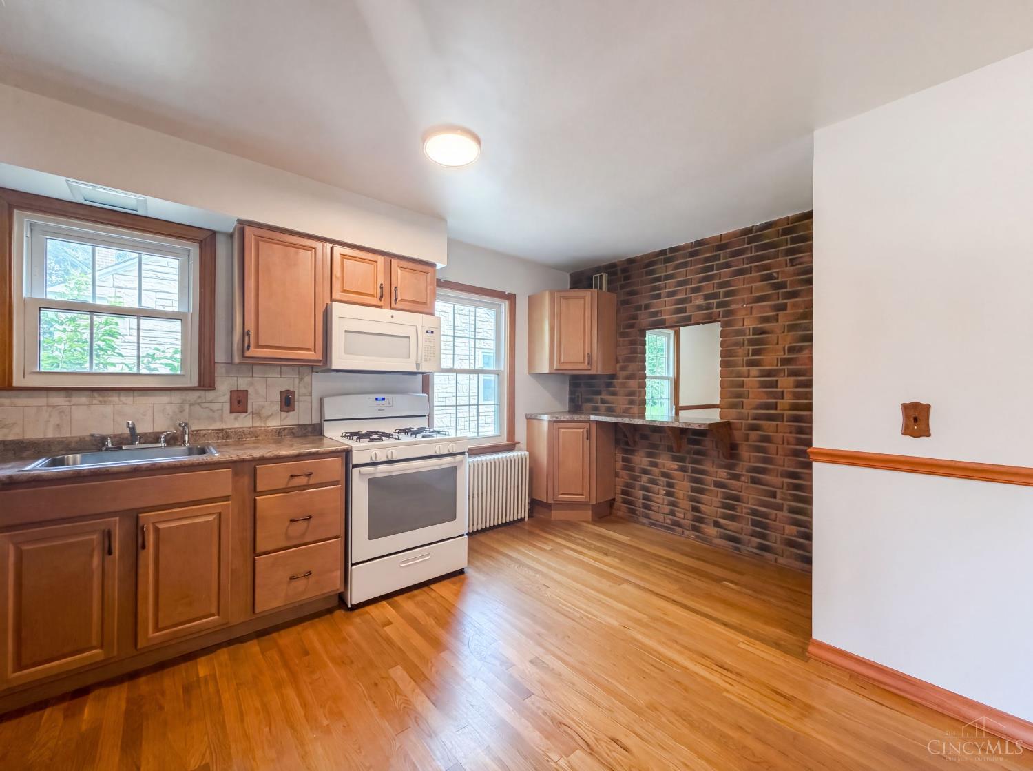 2nd image of 6971 Warder Dr, Springfield Twp., OH 45224 | MLS# 1891367