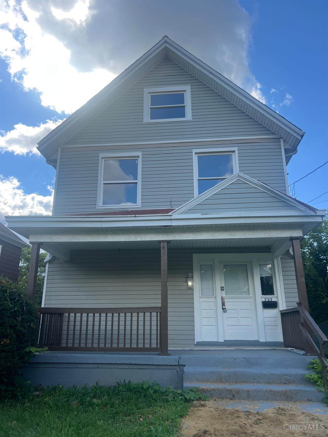737 Wells Street
