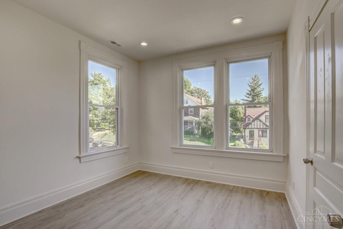 871 Hutchins Avenue, Cincinnati, OH, 45229 — photo 13