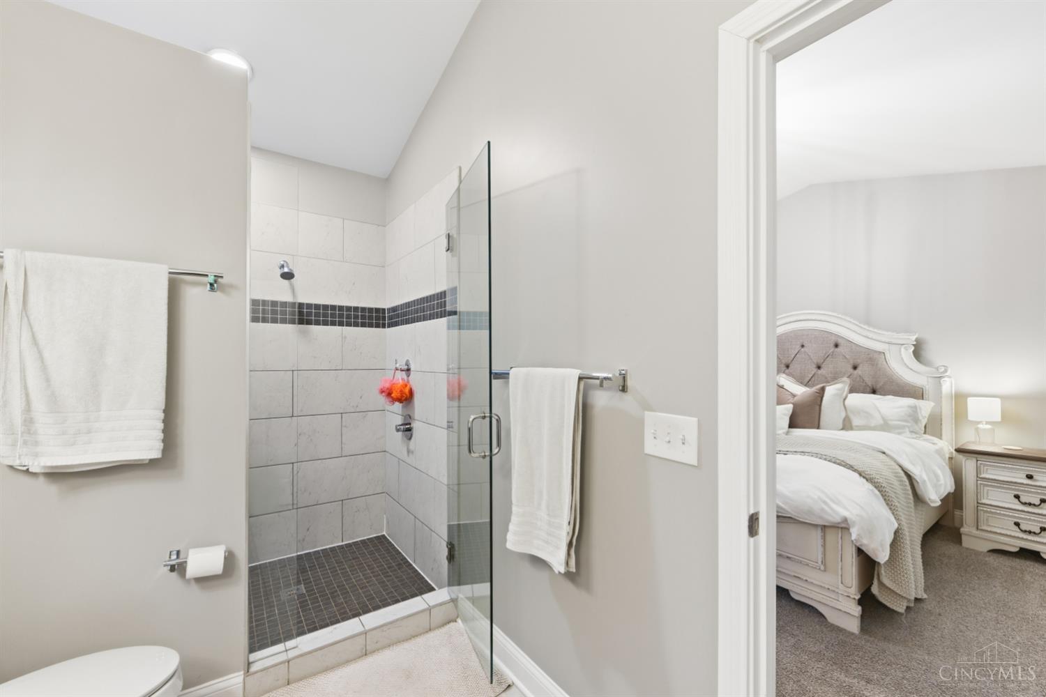 5322 Reserve Circle, Cincinnati, OH, 45230 — photo 26