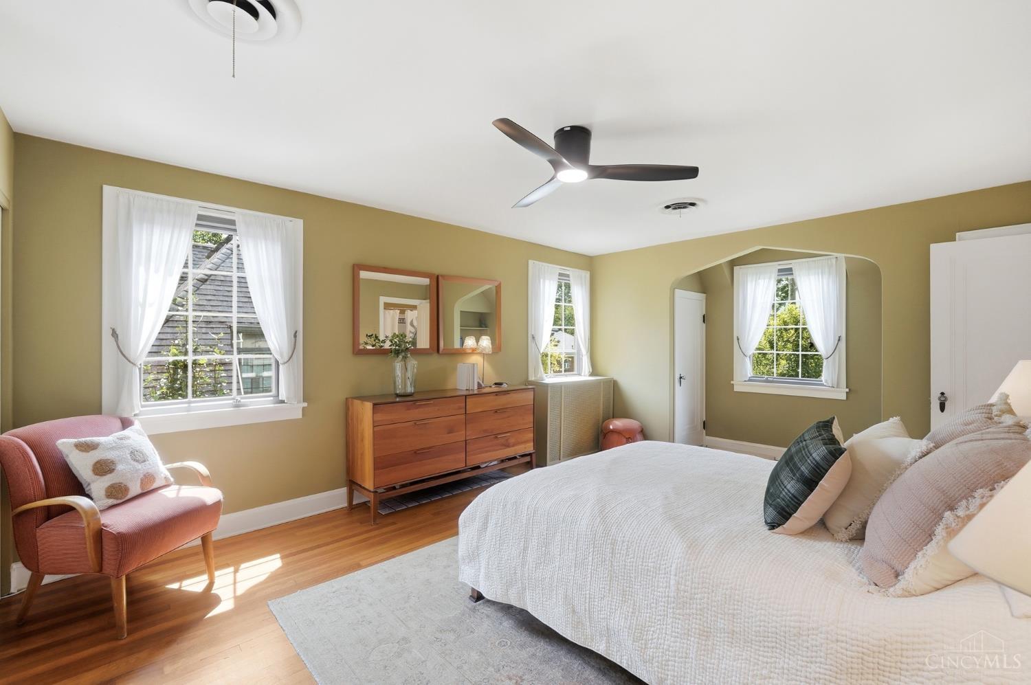 1114 Salisbury Drive