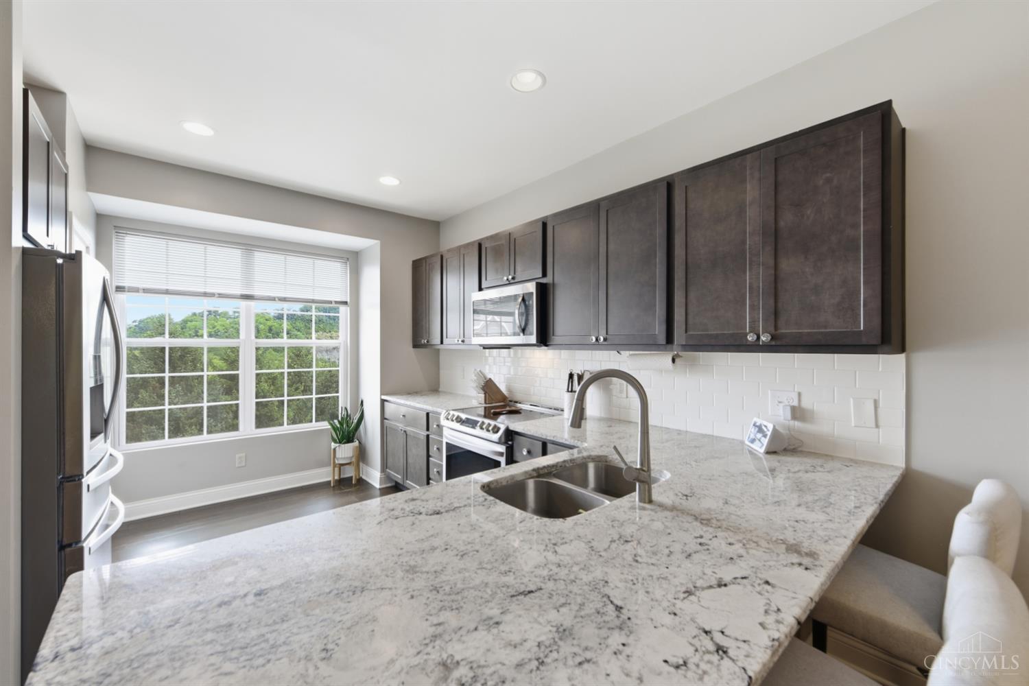5322 Reserve Circle, Cincinnati, OH, 45230 — photo 9