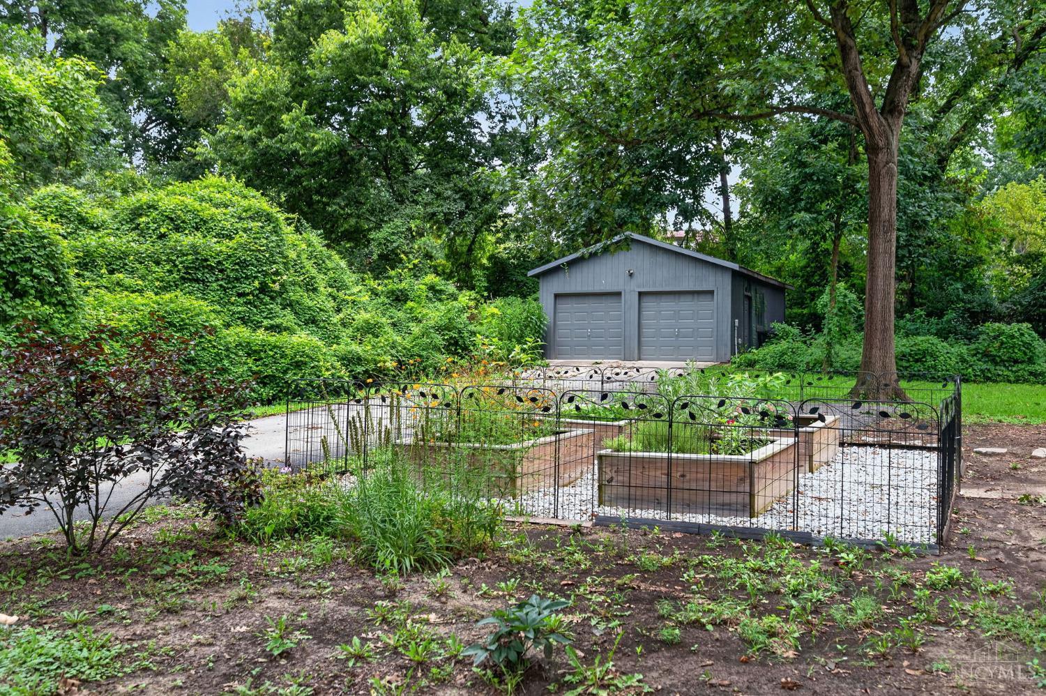 1586 Spring Lawn Avenue, Cincinnati, OH, 45223 — photo 46