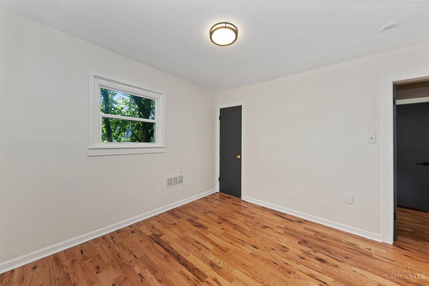 5018 Ravenna Street, Cincinnati, OH, 45227 — photo 17