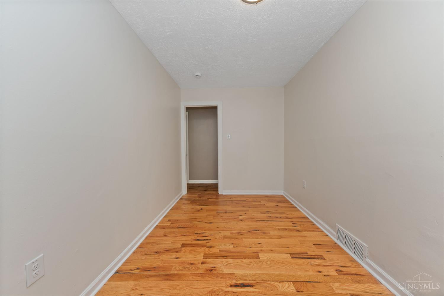 5018 Ravenna Street, Cincinnati, OH, 45227 — photo 14