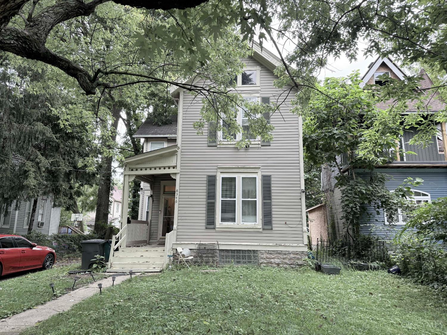 8346 Woodbine Avenue