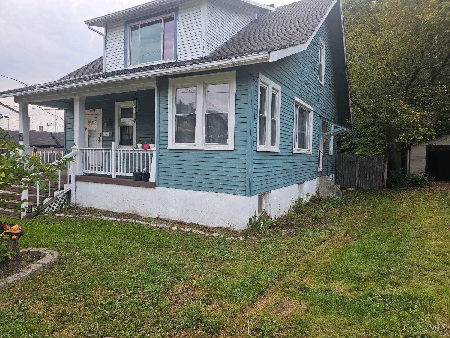 Photo 3 of Sale Pending at 6842 Greismer Ave, Cincinnati, OH 45239 | MLS# 1877859 | Listing updated on 2026-09-16