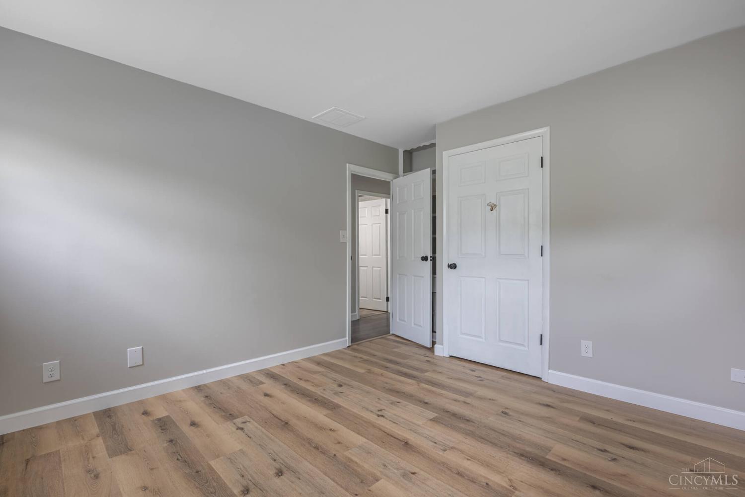 3382 Valleywood Drive, Kettering, OH, 45429 — photo 17