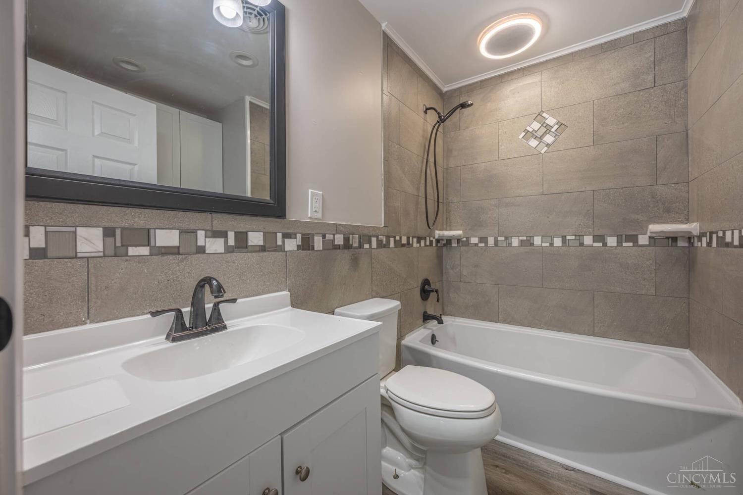 3382 Valleywood Drive, Kettering, OH, 45429 — photo 12