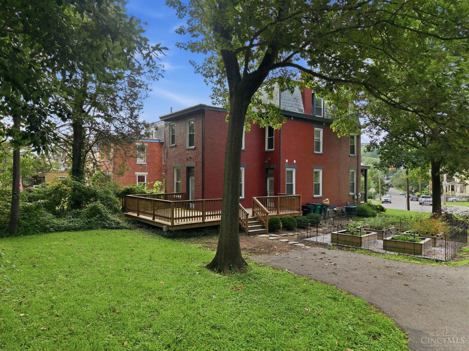 1586 Spring Lawn Avenue, Cincinnati, OH, 45223 — photo 44