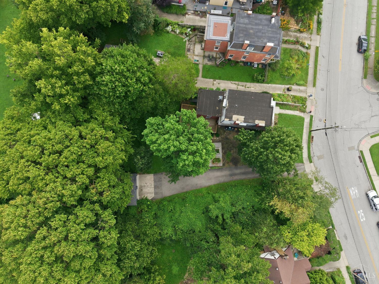 1586 Spring Lawn Avenue, Cincinnati, OH, 45223 — photo 8