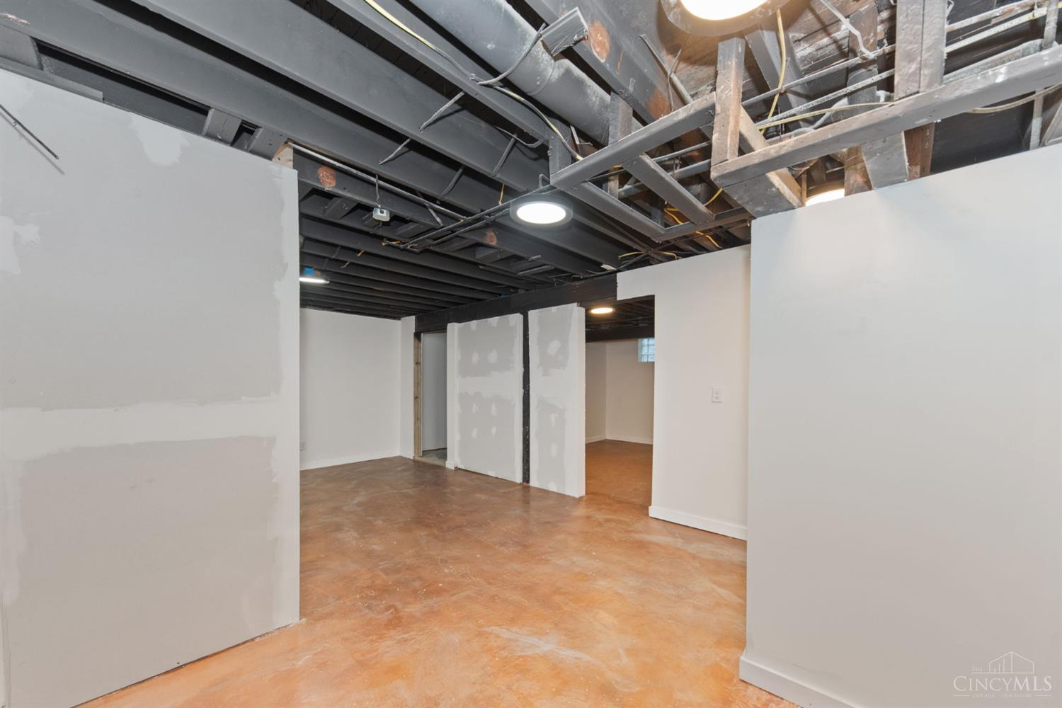 5018 Ravenna Street, Cincinnati, OH, 45227 — photo 30