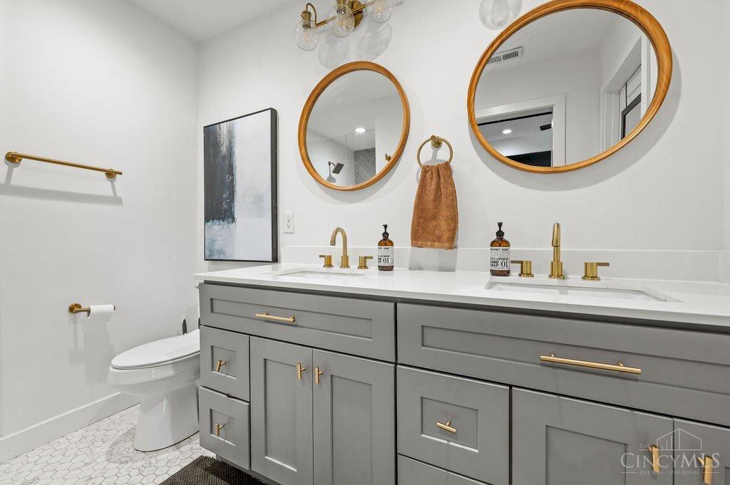 5814 Montgomery Road, Cincinnati, OH, 45212 — photo 9