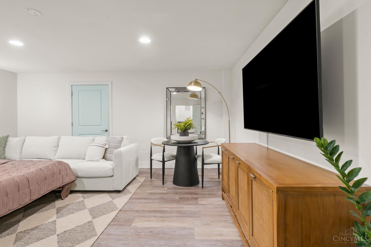 1325 Republic Street #A, Cincinnati, OH, 45202 — photo 50