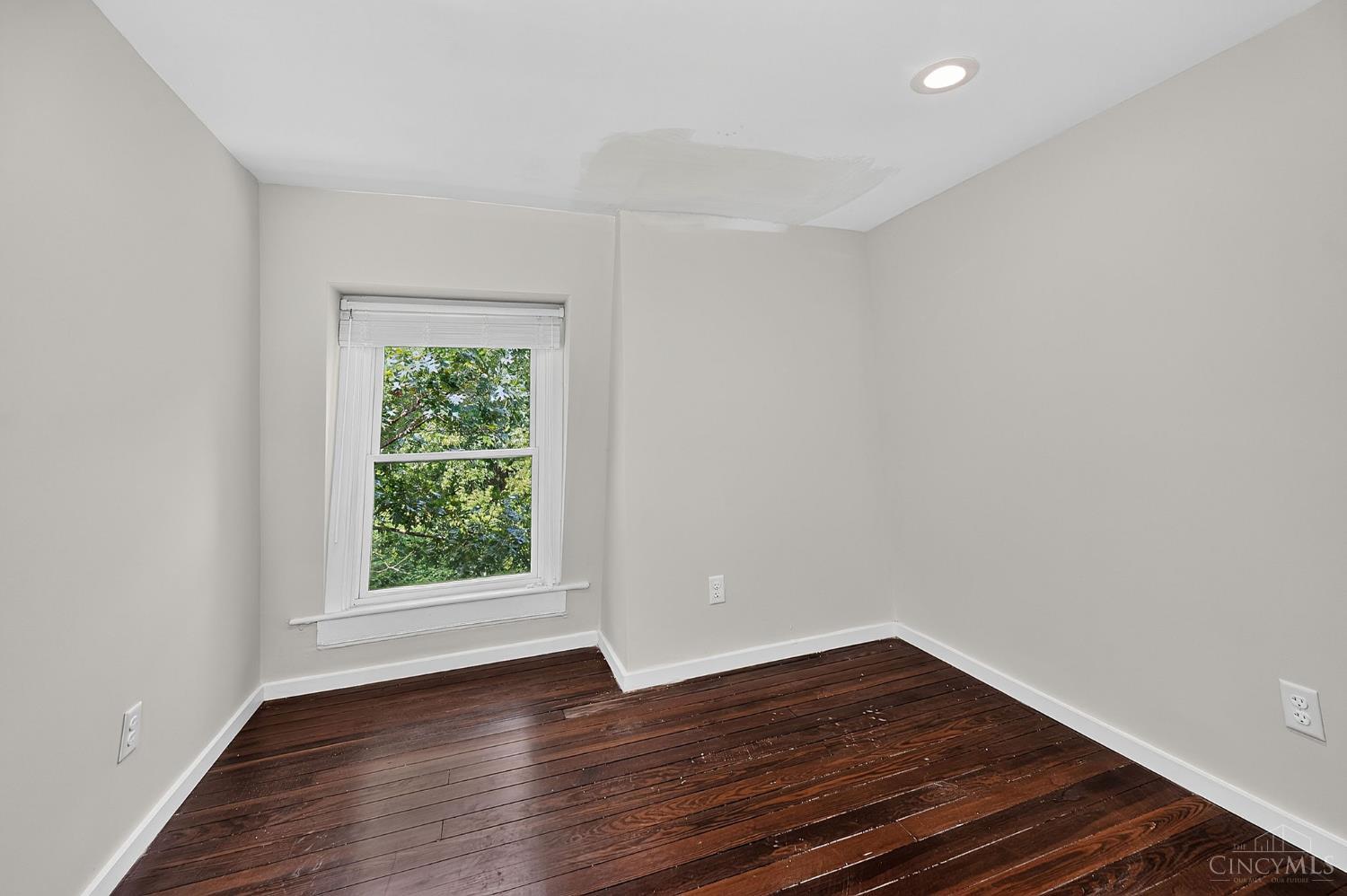 1586 Spring Lawn Avenue, Cincinnati, OH, 45223 — photo 36